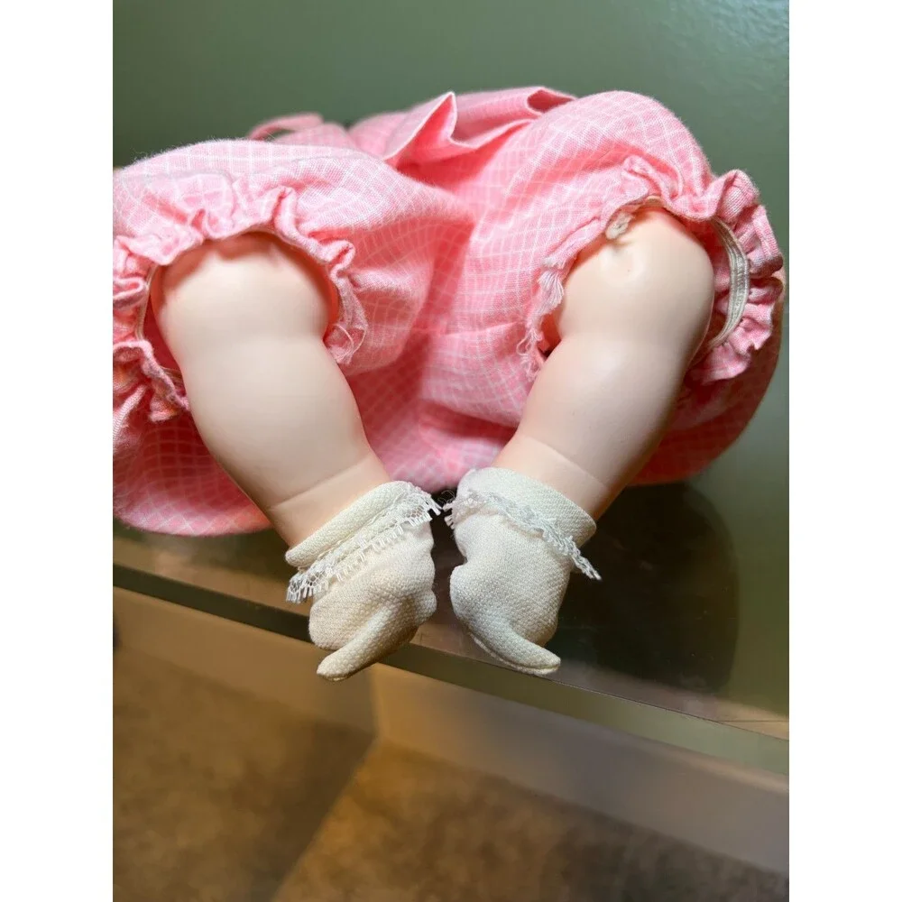 Madame Alexander PUDDIN doll WITH BOX #3935 BRUNETTE